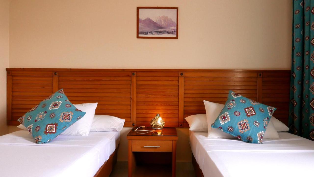 Sheikh Ali Dahab Resort Bagian luar foto