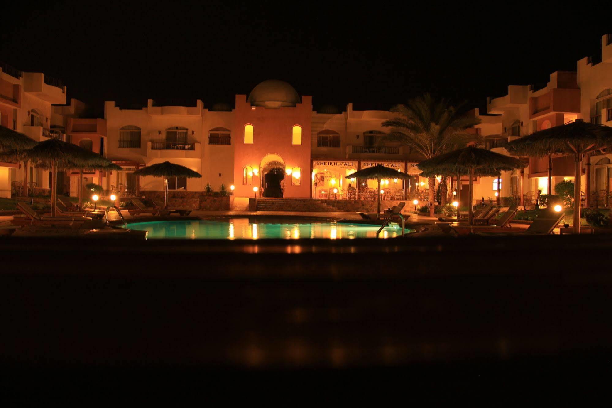 Sheikh Ali Dahab Resort Bagian luar foto