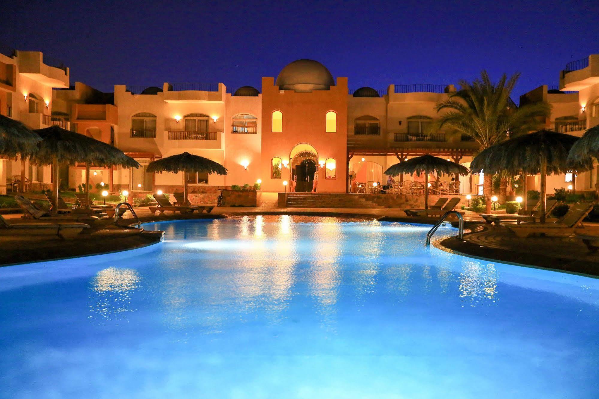 Sheikh Ali Dahab Resort Bagian luar foto