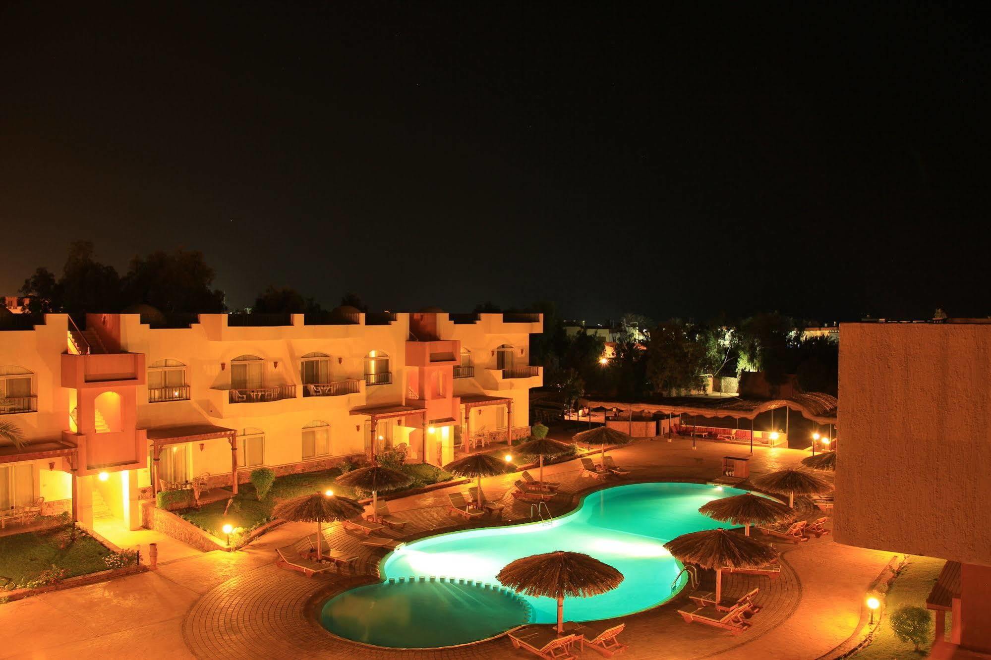 Sheikh Ali Dahab Resort Bagian luar foto